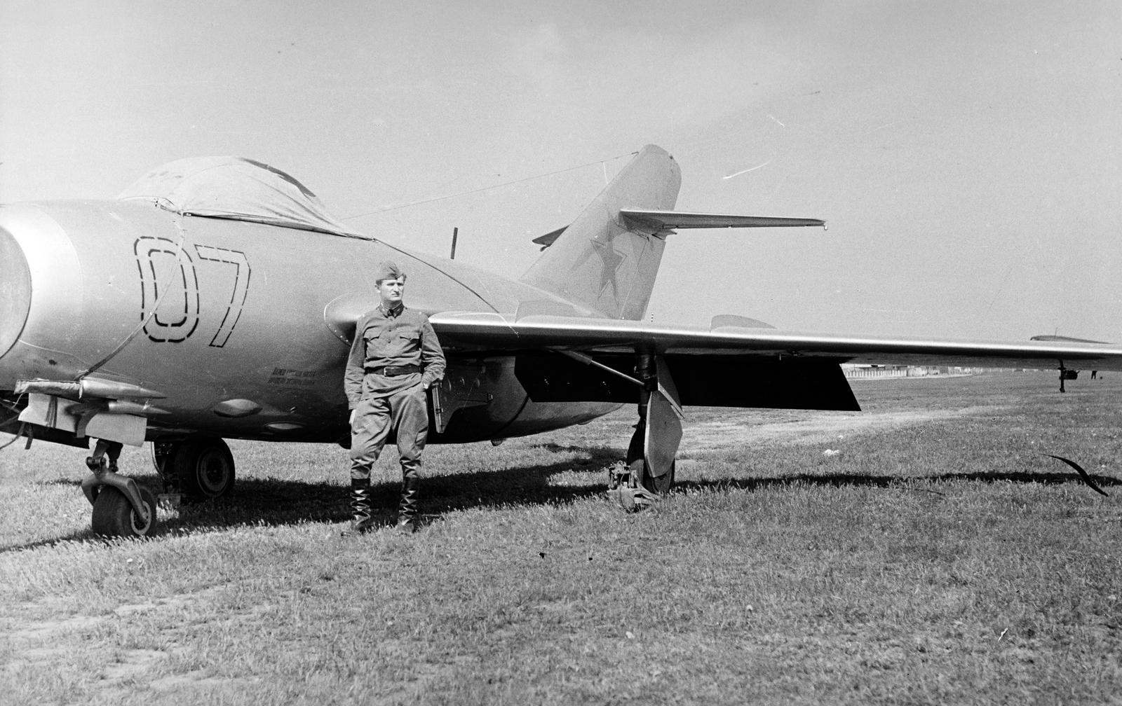 1965, Dusik, registration mark, airplane, airport, Mikoyan-Gurevich MIG-15, Fortepan #292015