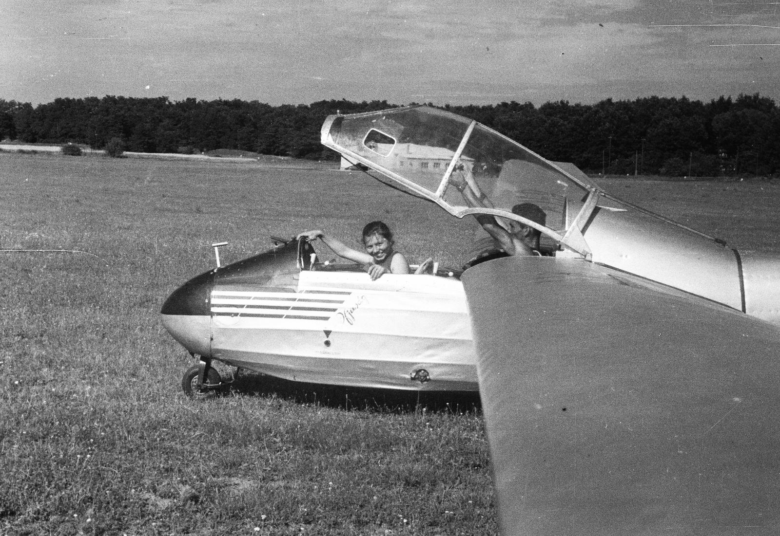 1962, Dusik, woman, cockpit, sailplane, Fortepan #292054