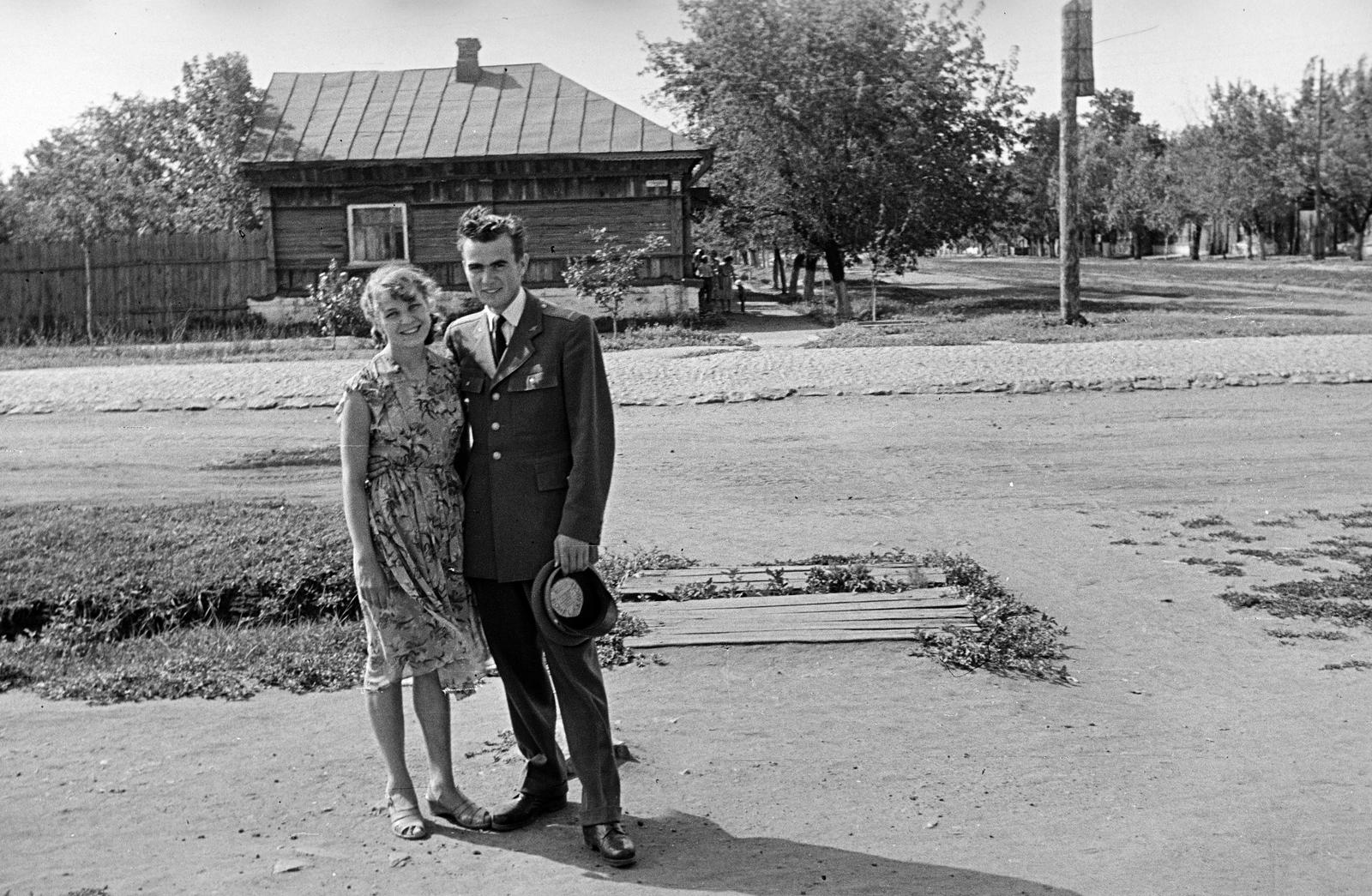 1962, Dusik, Best of, soldier, man and woman, Soviet Union, Fortepan #292103