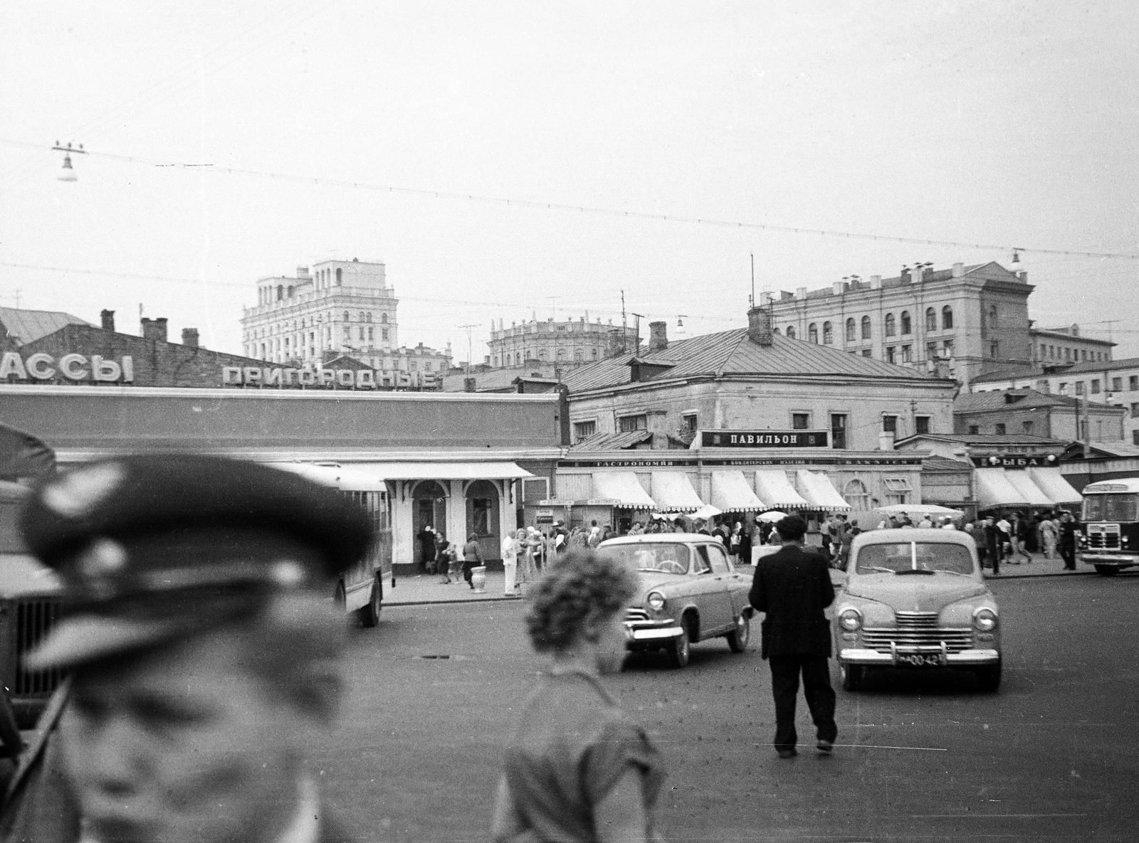 Russia, Moscow, Paveleckaja (Leninszkaja) plosagy, Zacepszkij rinok., 1959, Dusik, Soviet Union, Cyrillic alphabet, Fortepan #292131