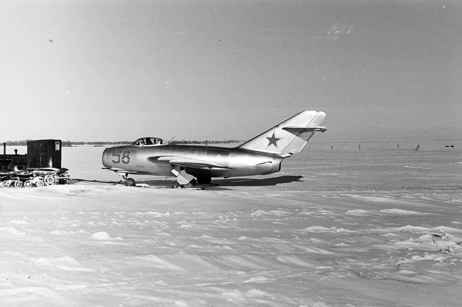 1963, Dusik, lajstromjel, repülőgép, vörös csillag, Mikojan-Gurjevics MiG-15, Fortepan #292169