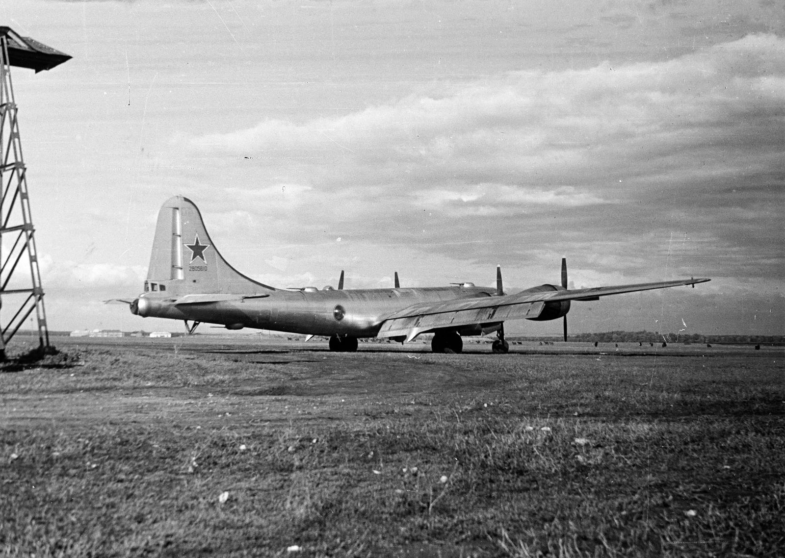 1962, Dusik, Tupolev Tu-4, airplane, Fortepan #292236