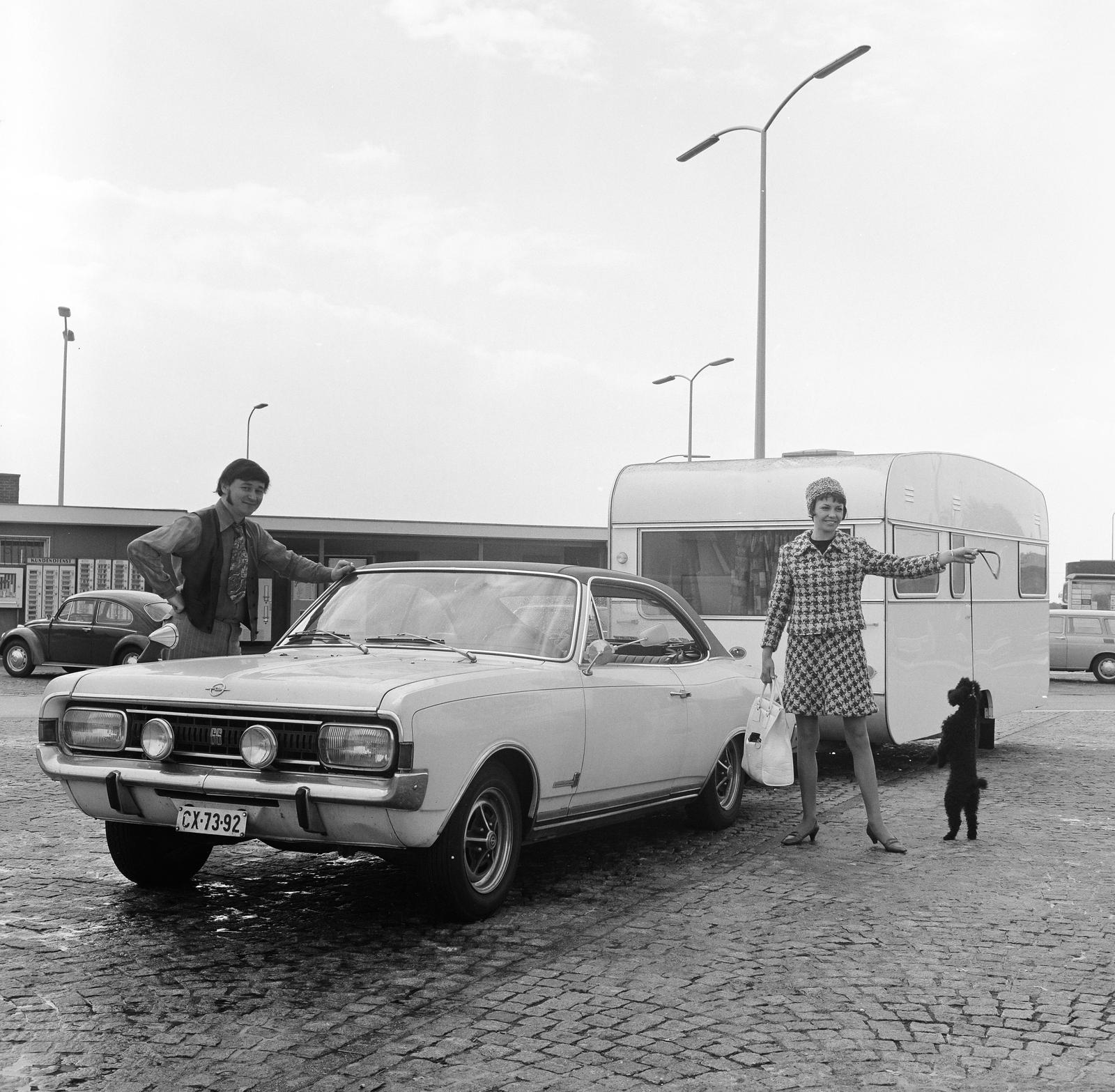 1974, Gyurkó Zsolt, Koslik Rudolf, Best of, lakókocsi, Opel Commodore, rendszám, Fortepan #292299