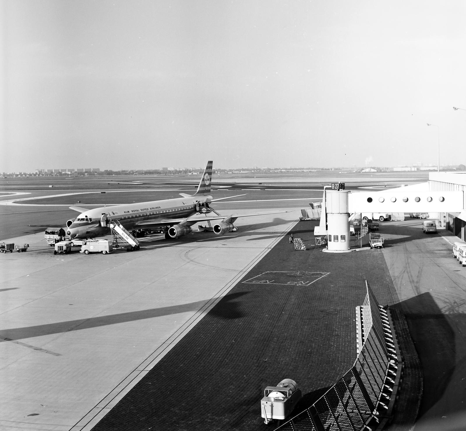 1974, Gyurkó Zsolt, airplane, McDonnell Douglas-brand, KLM Royal Dutch Airlines, Fortepan #292302