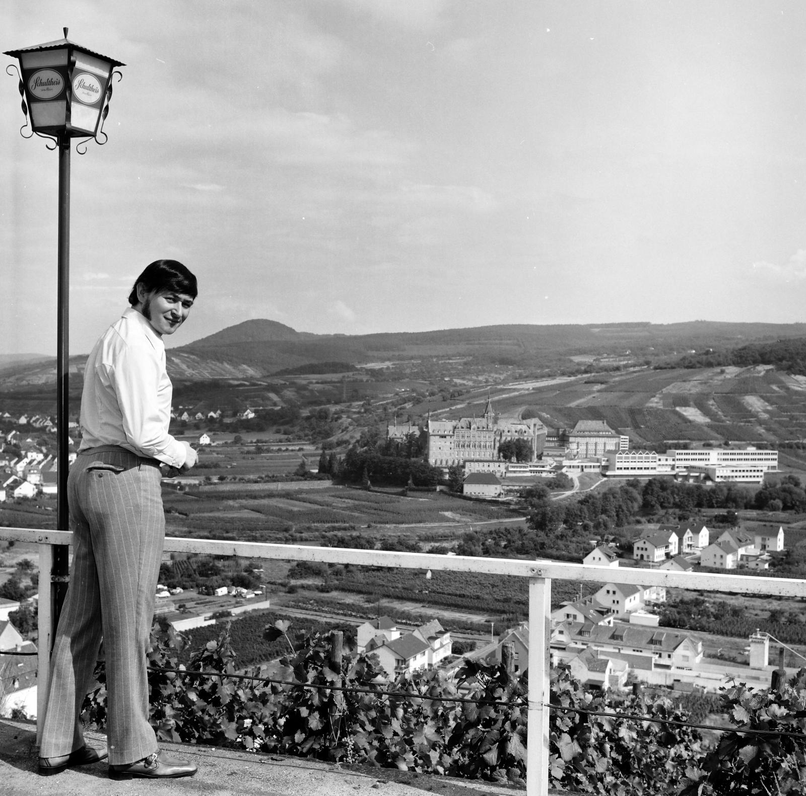 1974, Gyurkó Zsolt, photo aspect ratio: square, landscape, Best of, Fortepan #292323