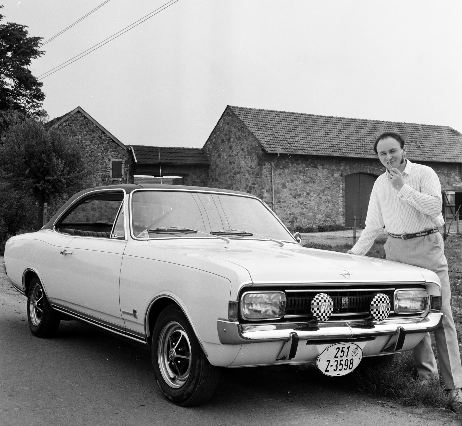 Germany, Koslik Rudolf dzsesszgitáros., 1969, Gyurkó Zsolt, automobile, photo aspect ratio: square, pride, number plate, Best of, Fortepan #292368