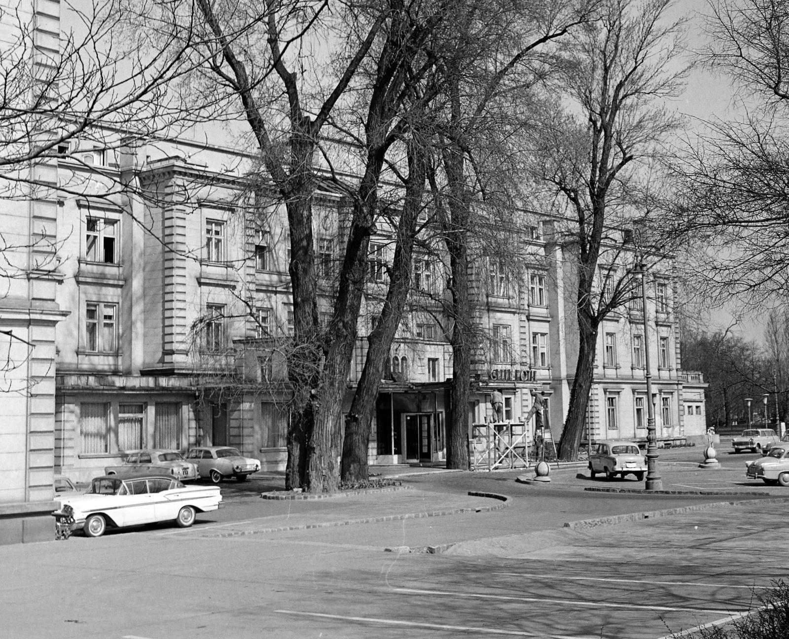 Hungary, Margit Islands, Budapest, Margitszigeti Nagyszálló., 1965, Inkey Tibor, hotel, Fortepan #292554