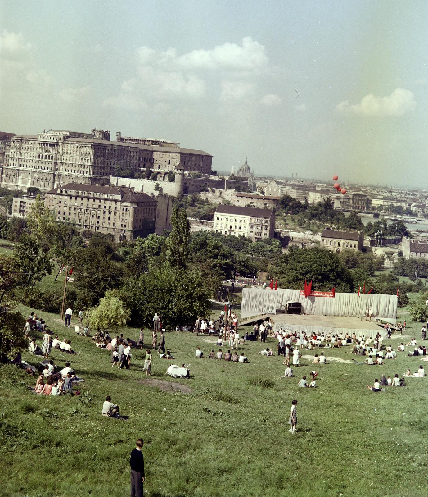 1960, Inkey Tibor, colorful, stage, hillside, free time, Fortepan #292821