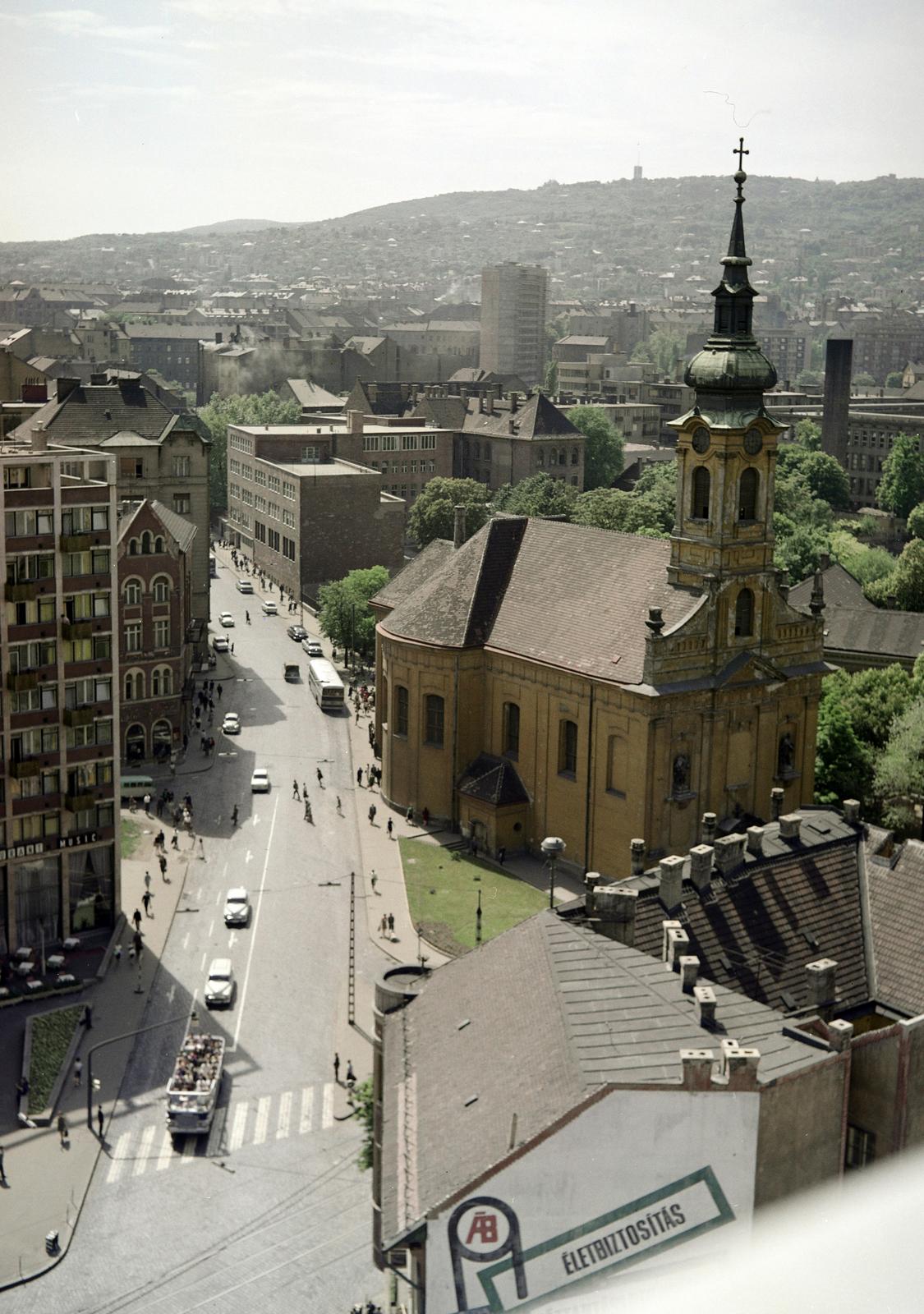 Hungary, Budapest I., kilátás az Attila út 4. számú házból, előtérben a Krisztina téren a Havas Boldogasszony-templom, folytatólag a Mészáros utca., 1971, Inkey Tibor, colorful, Budapest, Fortepan #292824