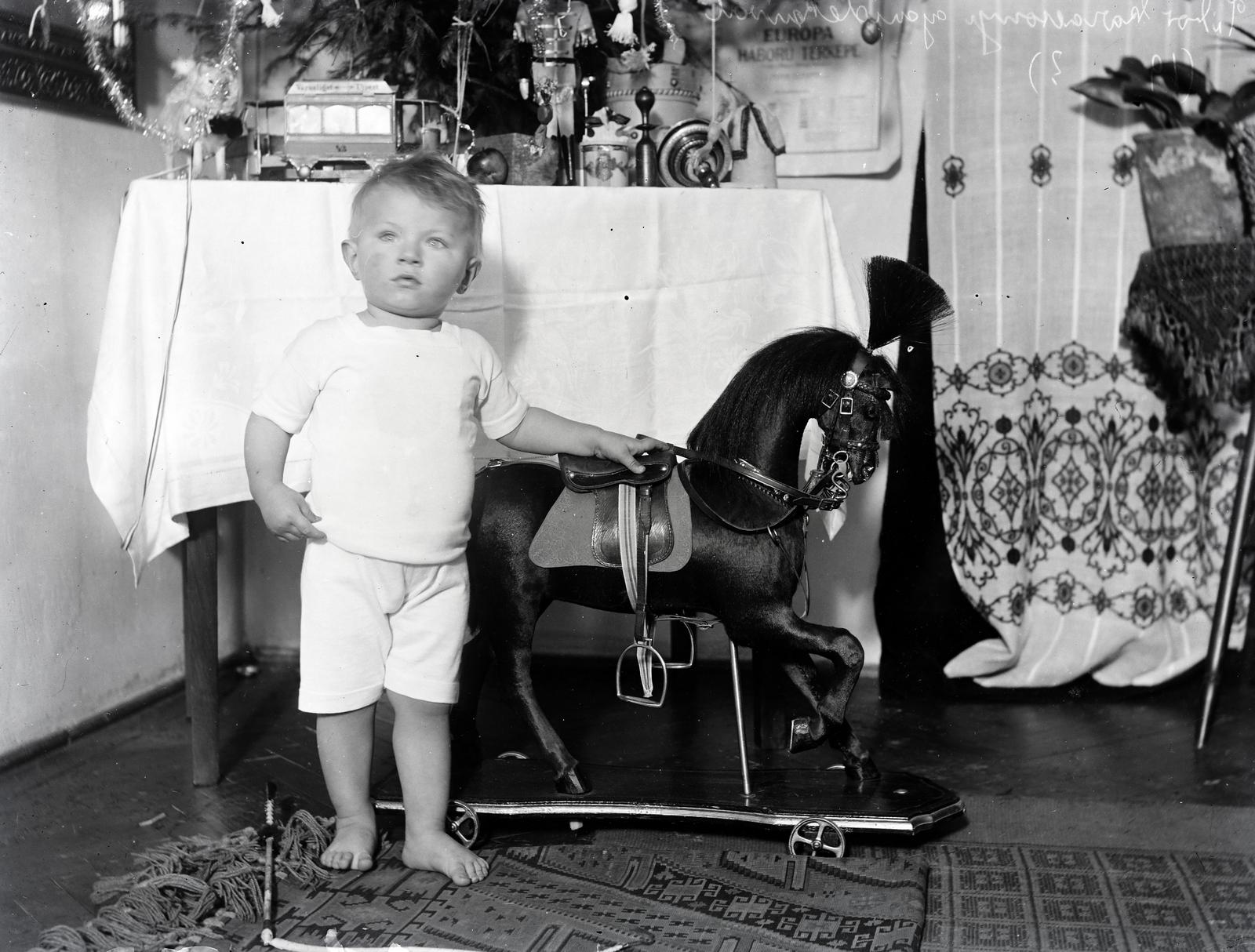 1916, Kenderessy Tibor, hobby horse, kid, toy, Fortepan #292920