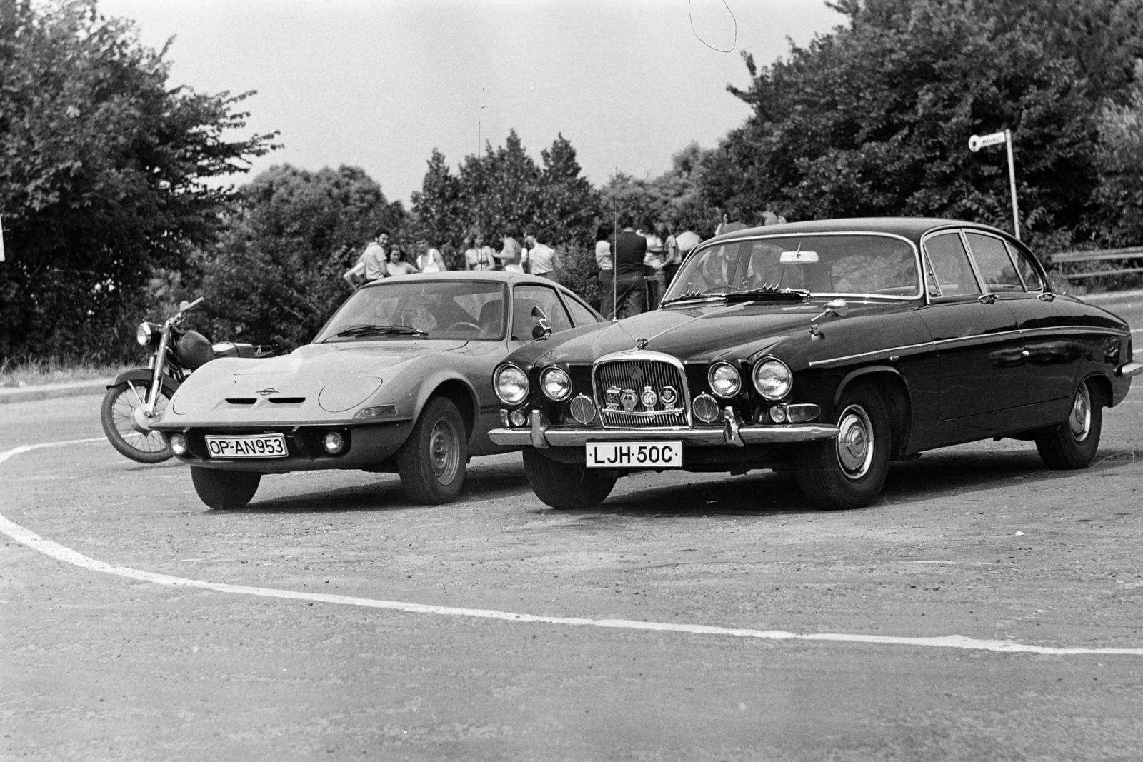 1971, Kenderessy Tibor, Jaguar-brand, Opel-brand, Opel GT, Jaguar Mk X, Fortepan #293048