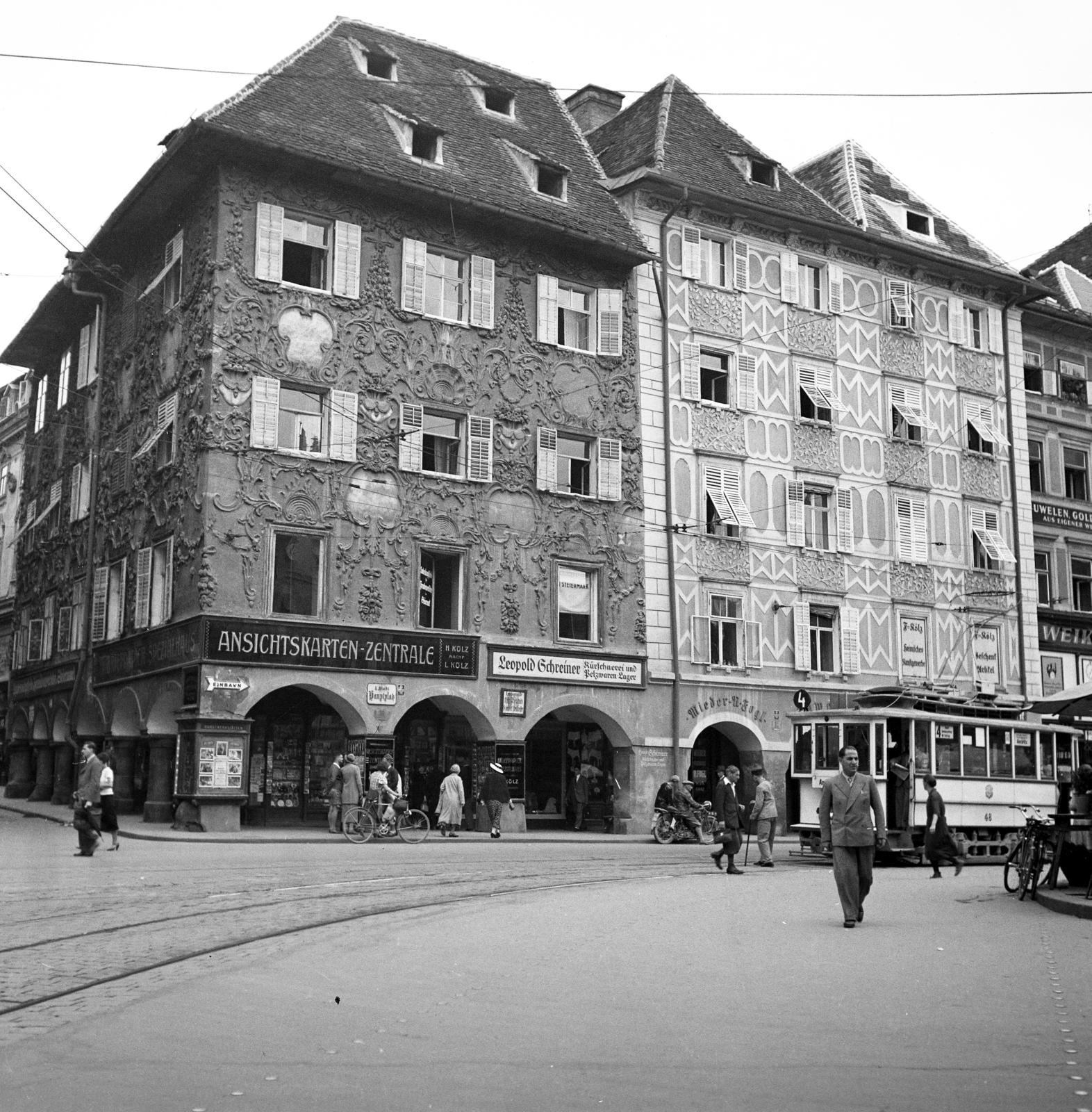 Austria, Graz, Luegghäuser - Hauptplatz - Sporgasse sarok., 1936, Akácos Sándor, german text, archway, cornerhouse, stucco, public transport line number, tram, Fortepan #293609