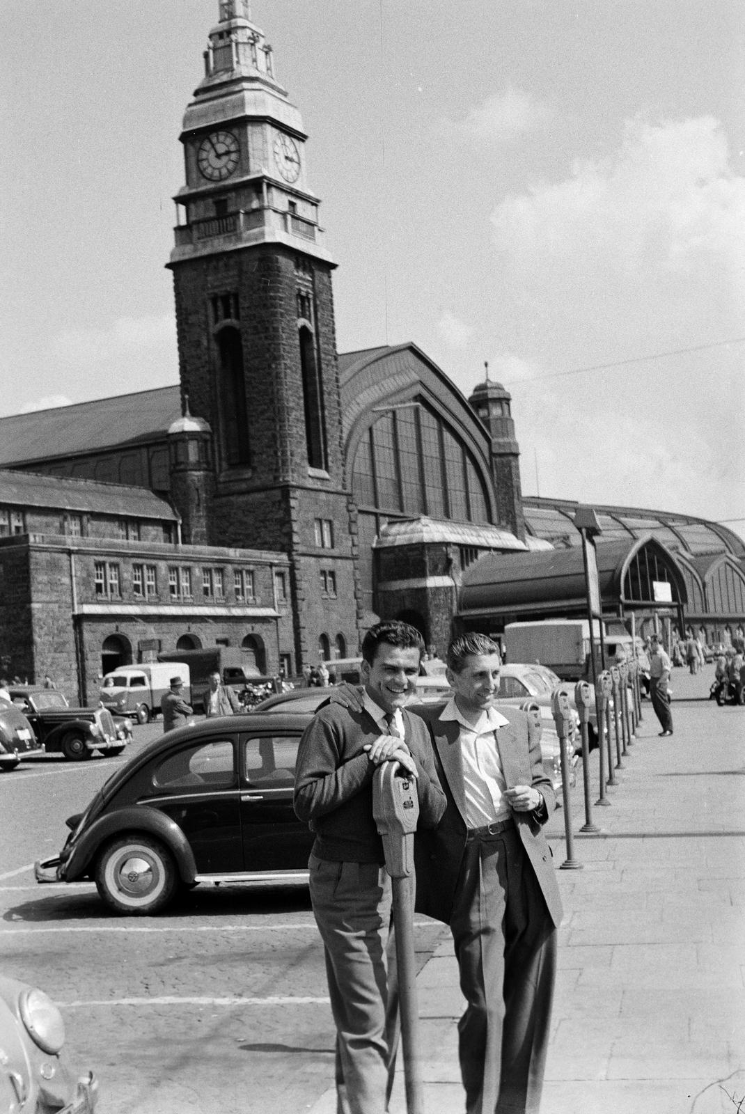 Németország, Hamburg, a Főpályaudvar (Hauptbahnhof) a Glockengießerwall felől., 1958, Fortepan/Album089, Fortepan #293689