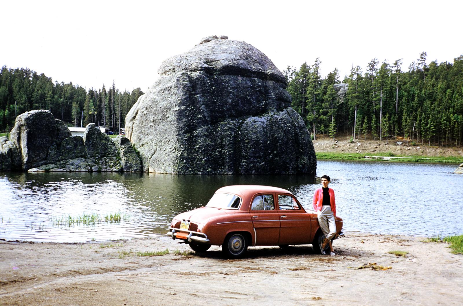 USA, South Dakota State, Custer State Park, Sylvan-tó., 1966, Fortepan/Album089, Best of, colorful, girls'n'cars, natural formation, Fortepan #293742