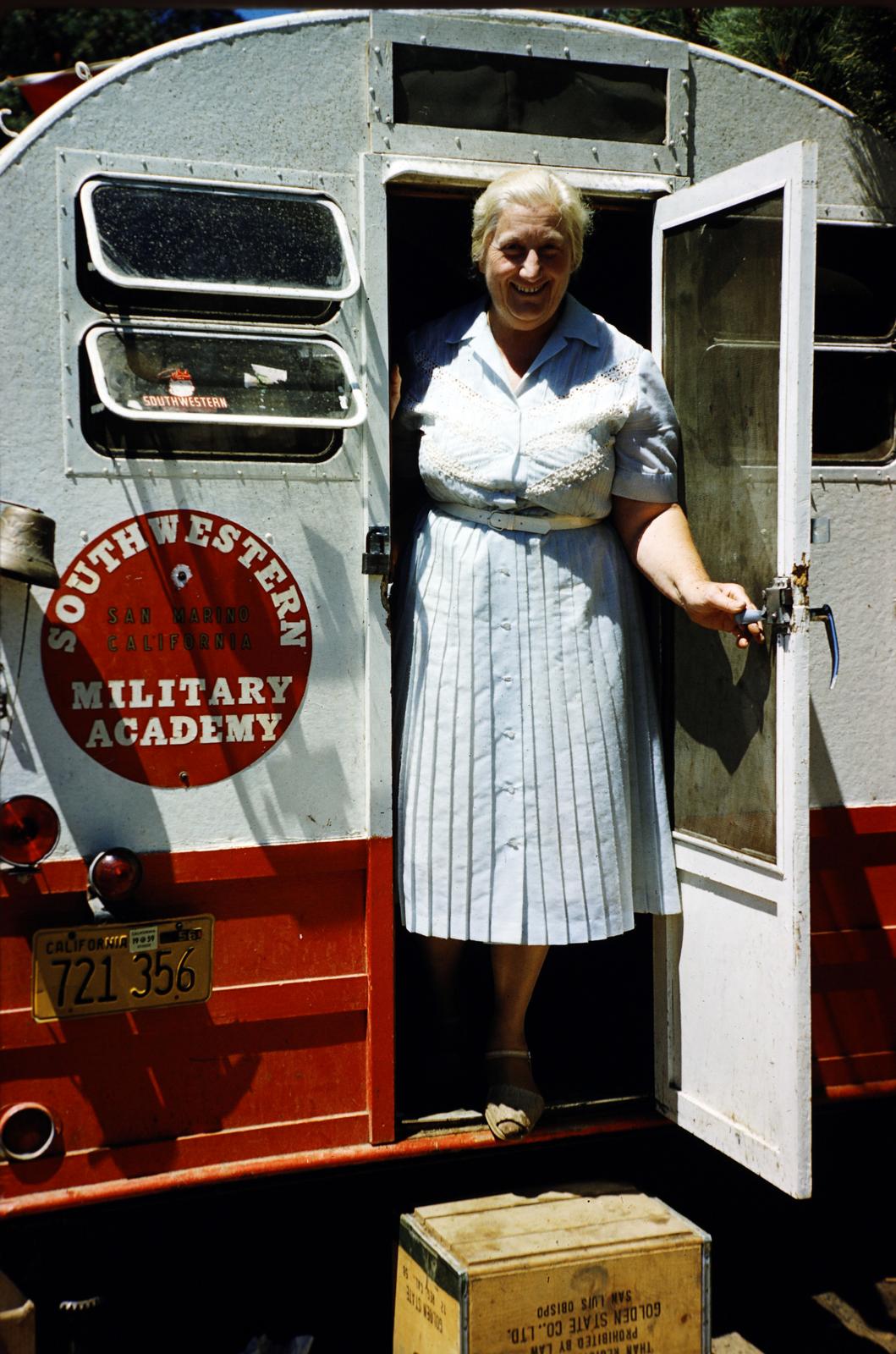 1966, Fortepan/Album089, Best of, colorful, caravan, English sign, standing in door, pleated skirt, lady, Fortepan #293758