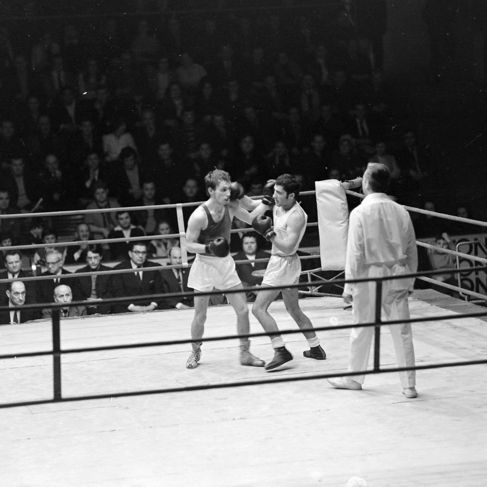 Magyarország, a ringben balra Gedó György, jobbra Fischer László., 1971, Budaházi László, Fortepan #293919