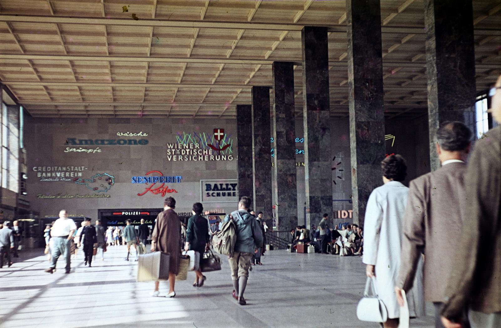 Austria, Vienna, Westbahnhof., 1961, Varga Béla dr., Fortepan #293932