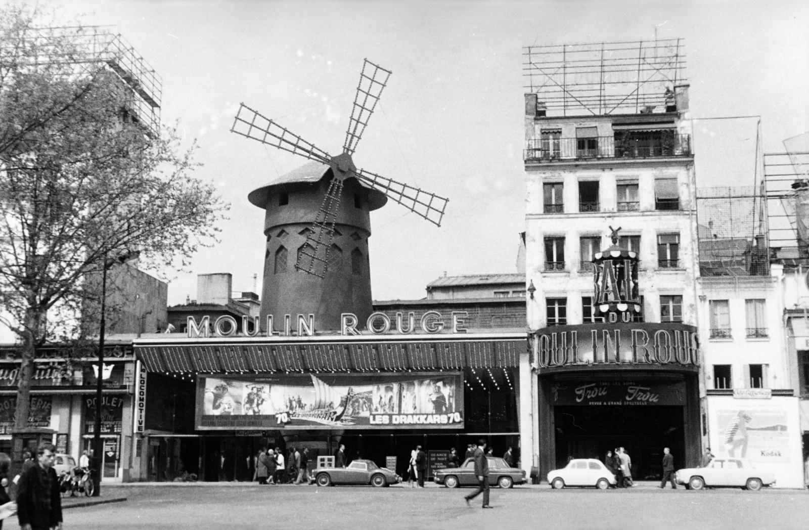 Franciaország, Párizs, Boulevard de Clichy, Moulin Rouge mulató., 1965, Varga Béla dr., Fortepan #293955