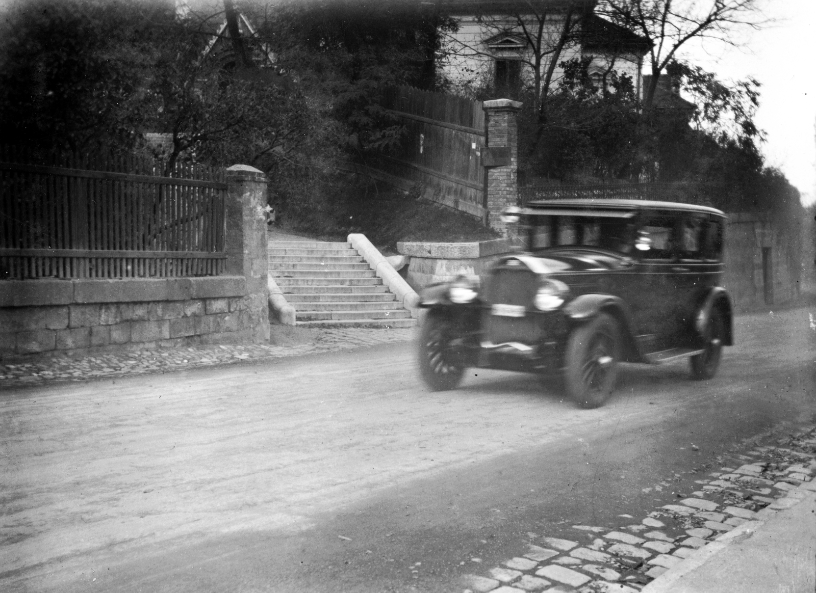Hungary, Víziváros, Budapest I., Hunyadi János út a Jezsuita lépcsőnél., 1928, Szávoszt-Vass Dániel, car race, automobile, Budapest, Fortepan #29402
