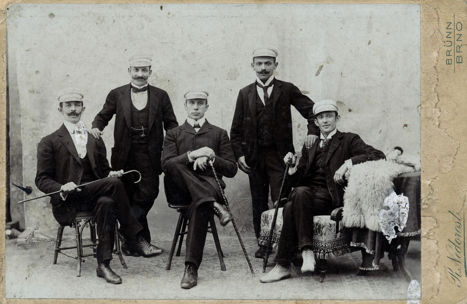 1911, Harangozó Ádám, sétabot, átvetett láb, férfiak, csoportkép, Fortepan #294038