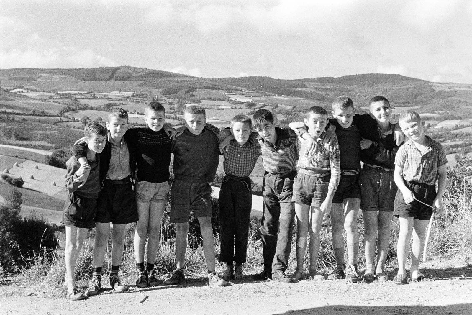 1960, Varga Péter, Best of, boys, shorts, tableau, Fortepan #294423