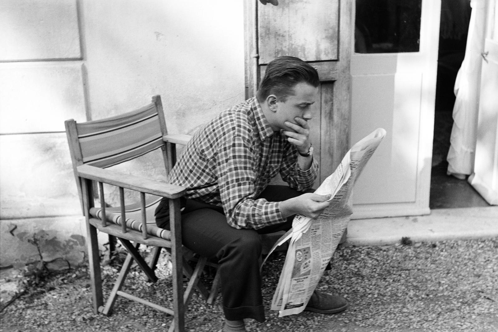 1960, Varga Péter, newspaper, reading, Fortepan #294434
