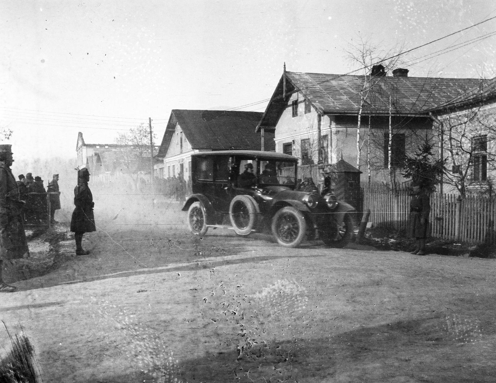 1917, Urbánné dr. Lux Judit, sentry-box, automobile, First World War, Fortepan #294633