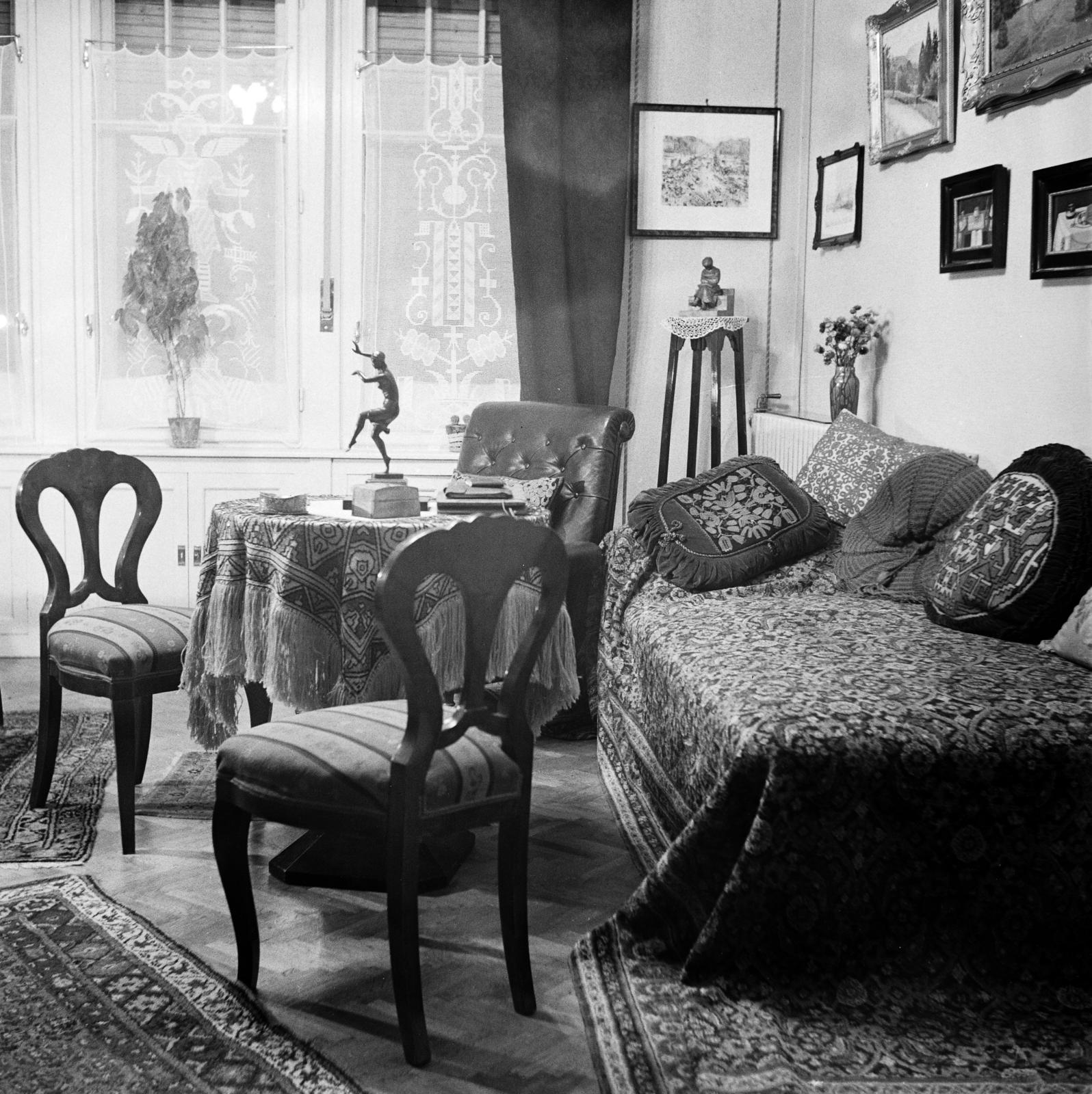 Hungary, Budapest XII., az Orbánhegyi út 13. szám alatti villa kertje., 1936, Urbánné dr. Lux Judit, Budapest, Fortepan #294660