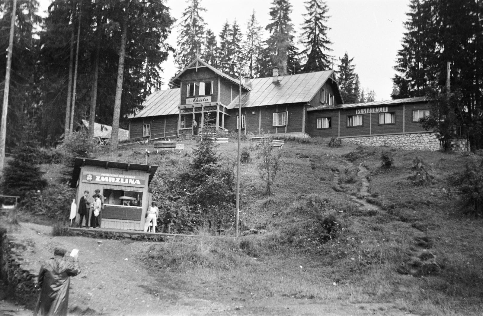Slovakia, Dobšiná, turistaház a jégbarlang közelében., 1961, Szilágyi Lajosné, Fortepan #294834