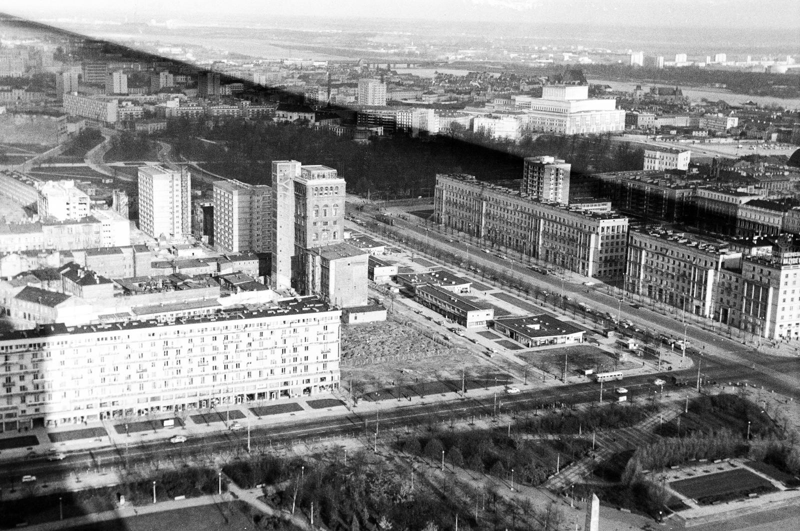 Lengyelország, Varsó, kilátás a Kultúra és a Tudomány Palotájából, előtérben balról keresztbe az ulica Swietokrzyska, jobbra az ulica Marszalkowska kereszteződése., 1964, Szilágyi Lajosné, Fortepan #294870