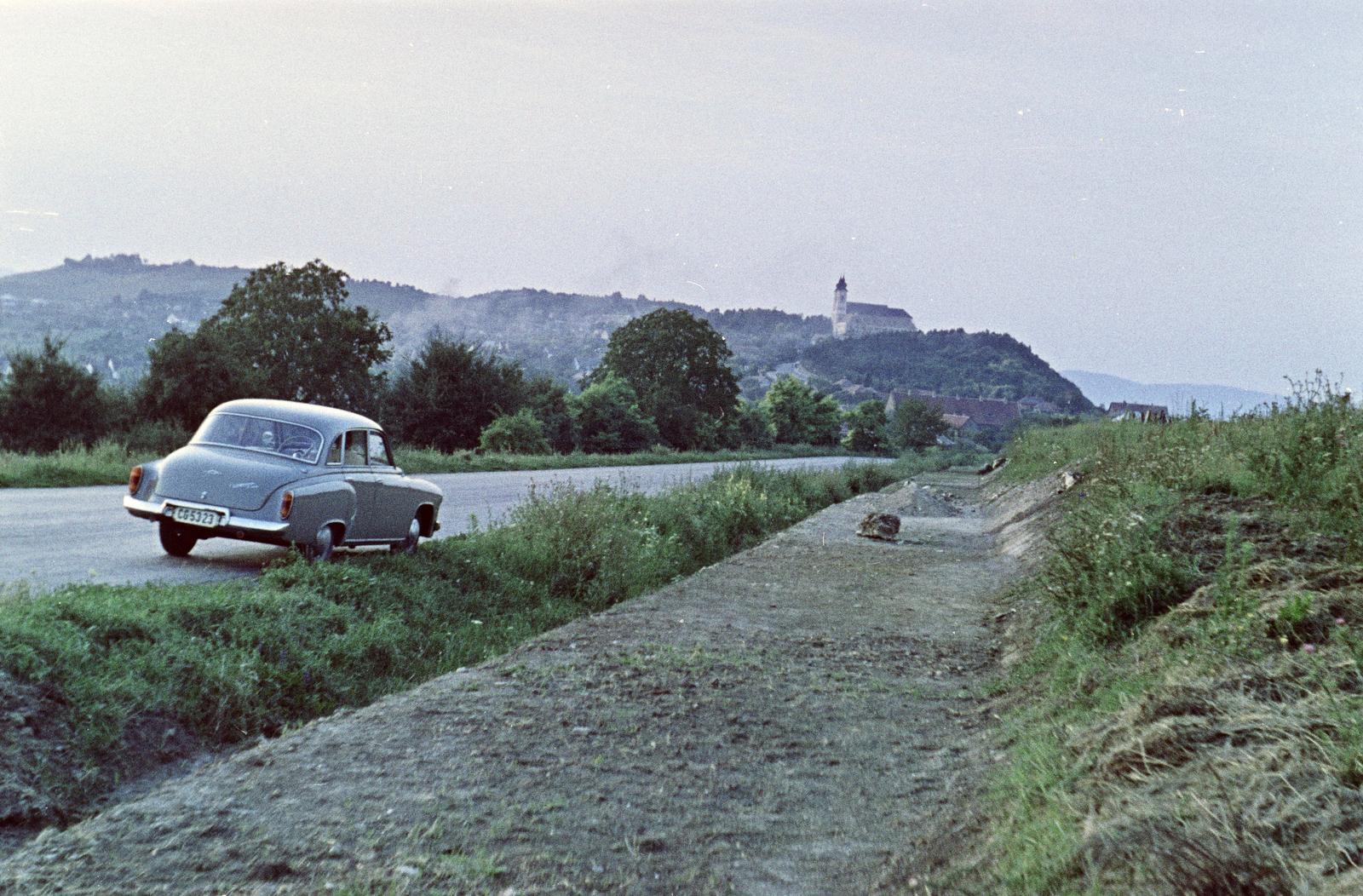 Hungary,Lake Balaton, Tihany, szemben fent a Bencés Apátság., 1963, Szilágyi Lajosné, Fortepan #294916