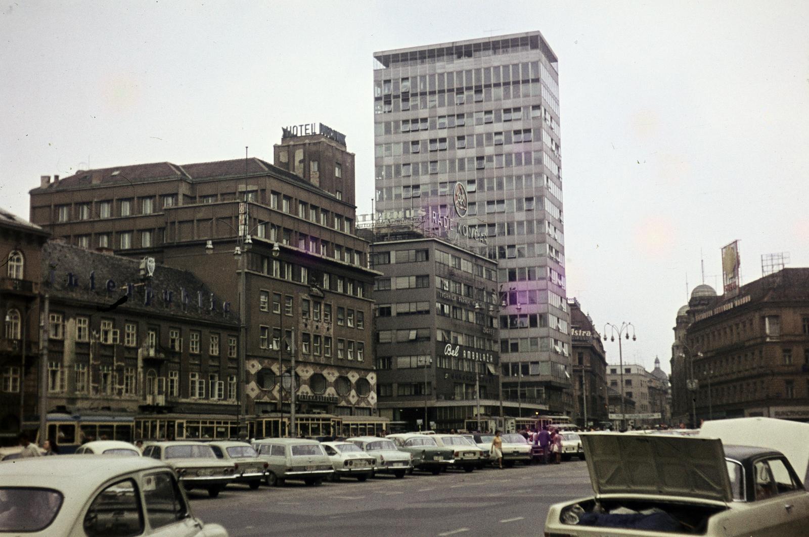 Horvátország, Zágráb, Jellasics bán tér (Trg bana Josipa Jelačića), az Ilica felé nézve., 1972, Szilágyi Lajosné, Fortepan #294926