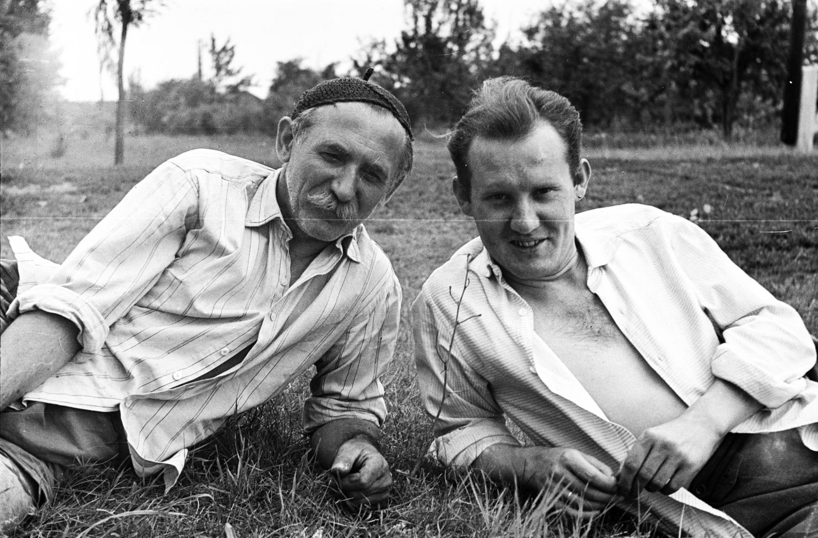 1960, Török Kálmán, men, old person, leaning, shirt, double portrait, Fortepan #295048