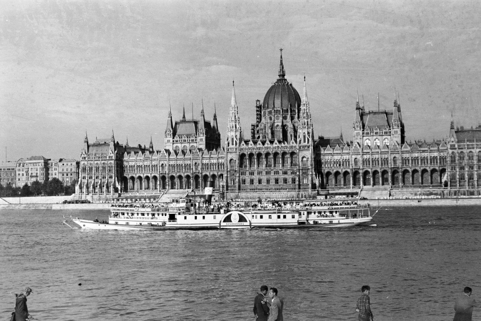 1960, Török Kálmán, sétahajó, országház, Fortepan #295158