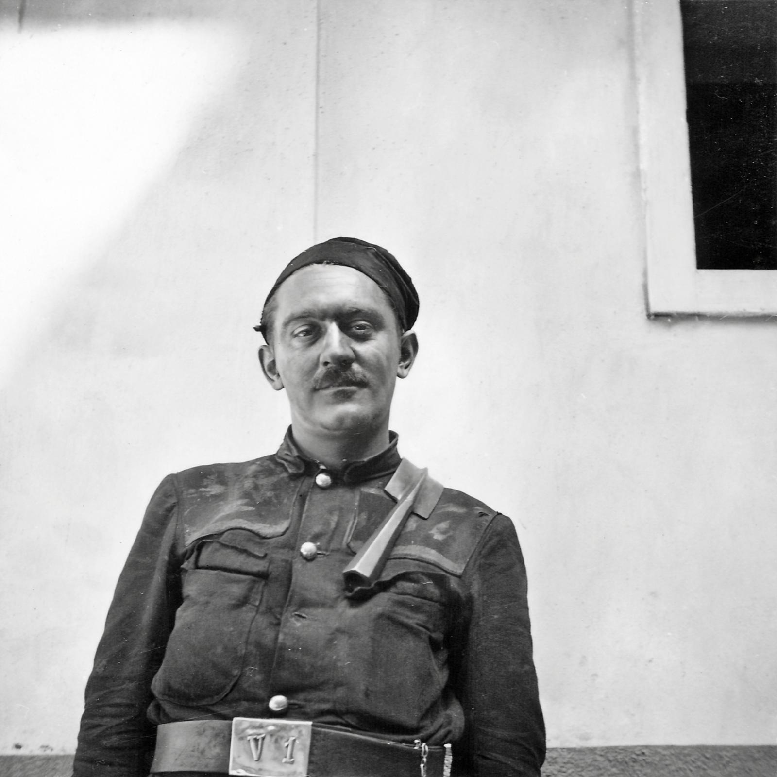 1940, Hózer Benjamin, Best of, photo aspect ratio: square, chimney sweeper, Fortepan #295478