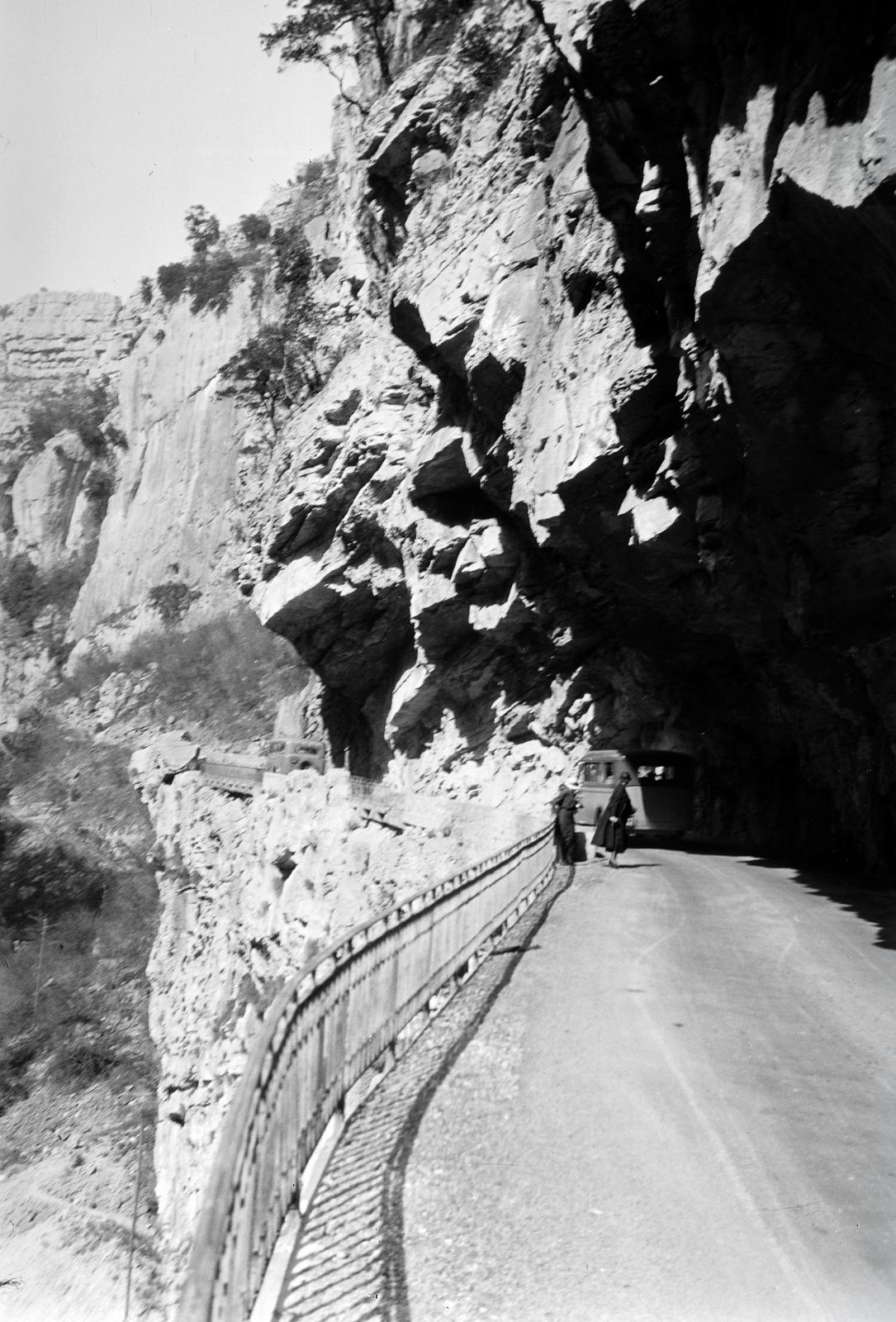 1934, Karsai Kata, szikla, útkorlát, hegyoldal, Fortepan #295534