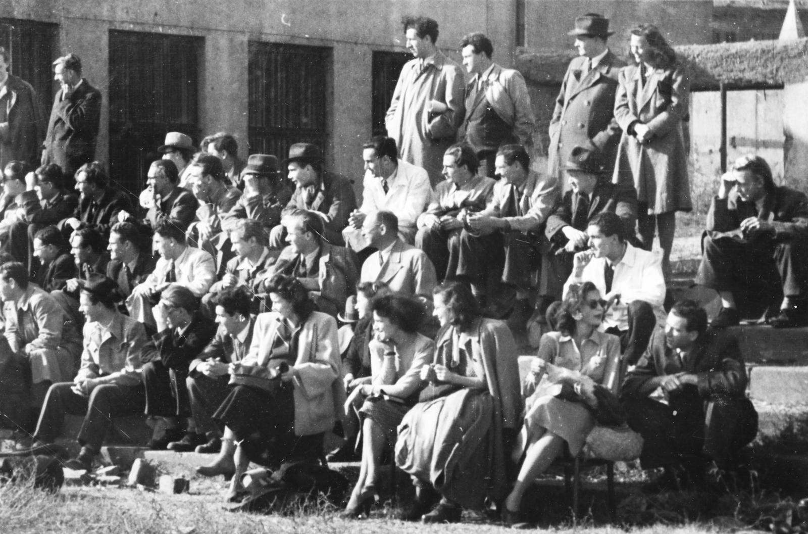 Magyarország, Budapest XI., a Magyar Királyi József Nádor Műszaki és Gazdaságtudományi Egyetem (később Budapesti Műszaki és Gazdaságtudományi Egyetem) sportpálya., 1947, Polinszky Tibor, Budapest, Fortepan #295657