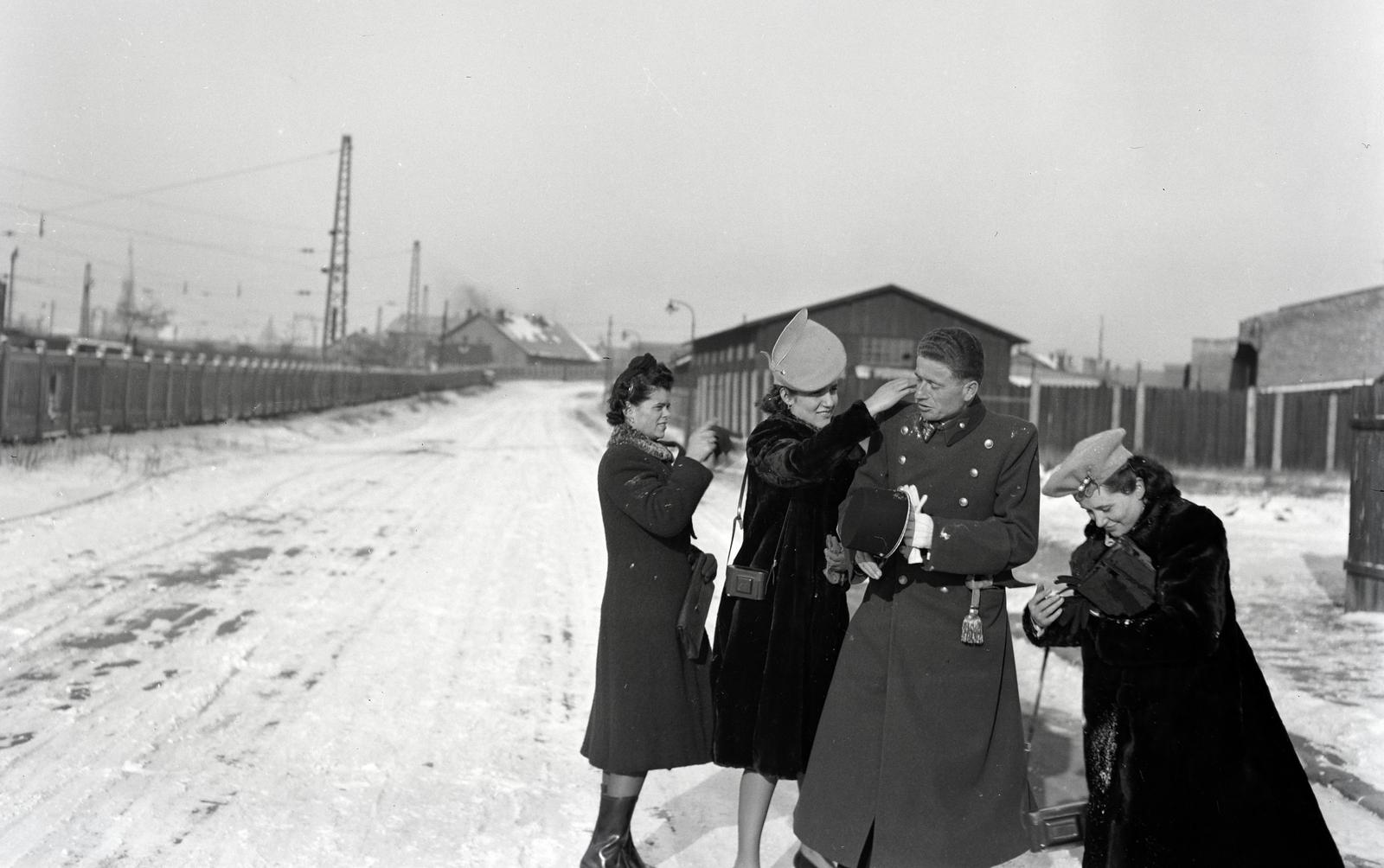 1941, Száraz Miklós György, Fortepan #295711