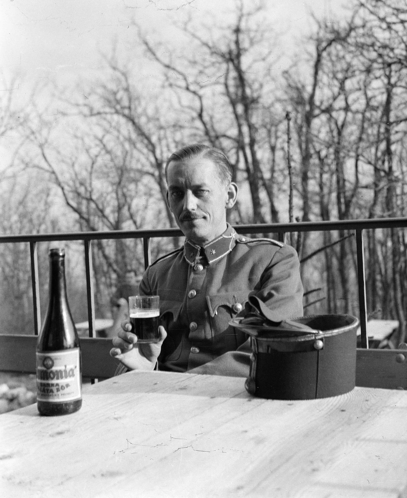 1941, Száraz Miklós György, Fortepan #295723