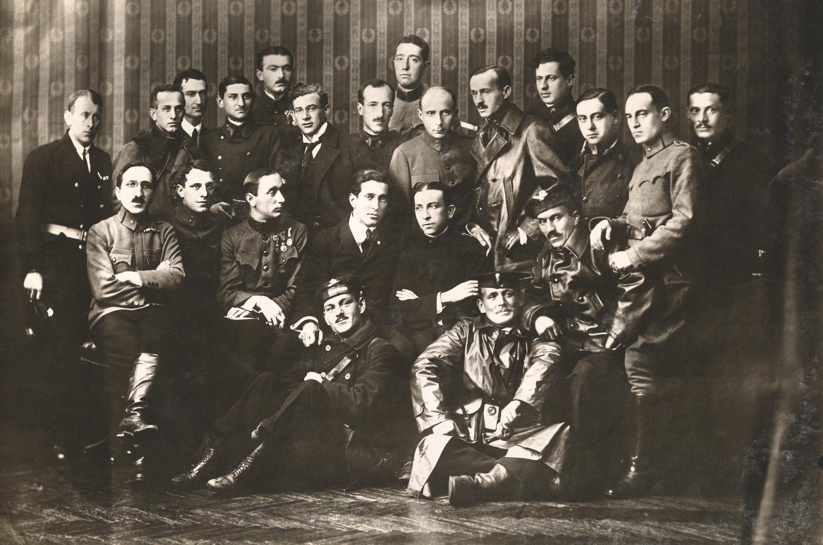 1919, Kieselbach Galéria, leather jacket, men, soldier, tableau, politician, Hungarian Soviet Republic, Fortepan #295909