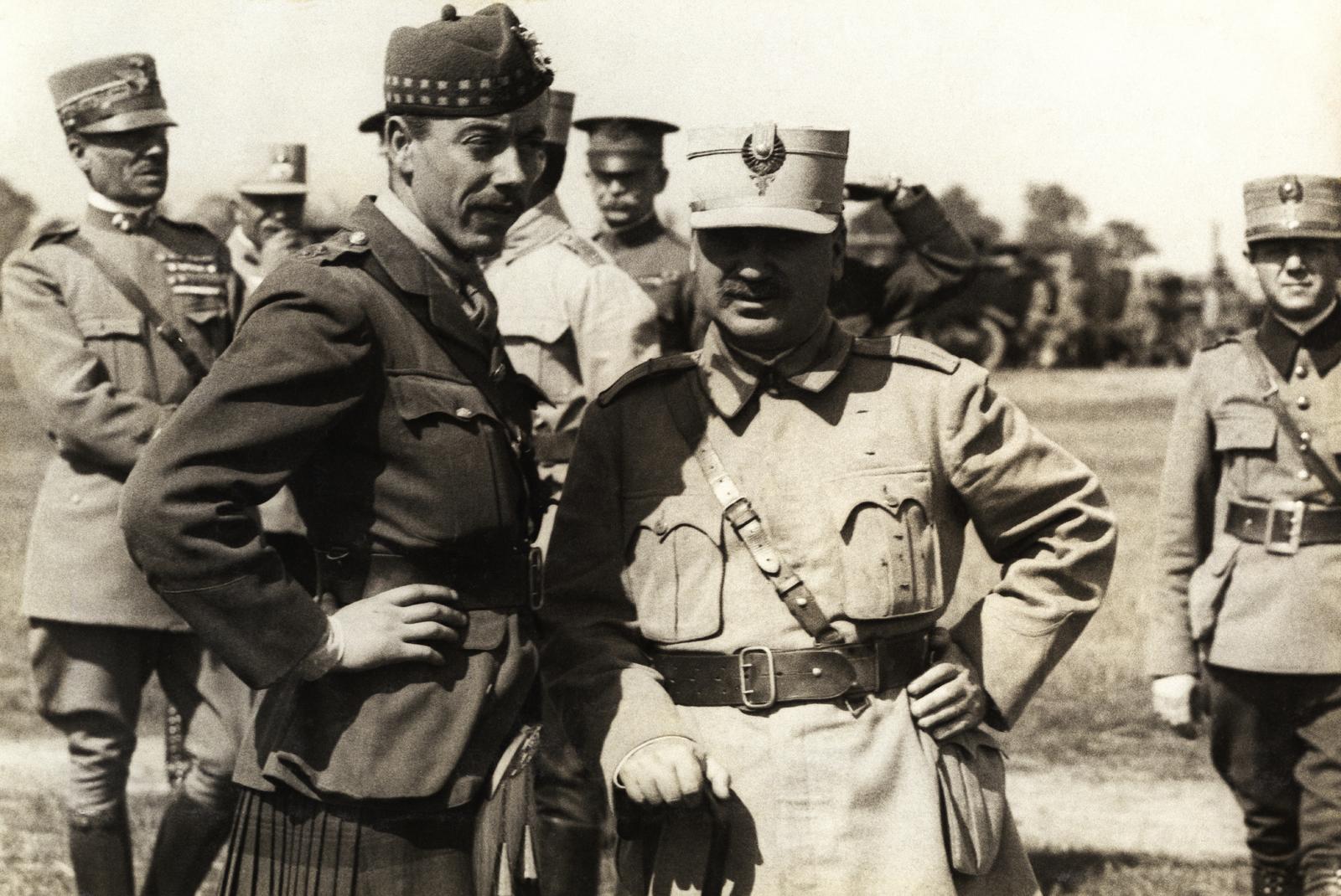 1919, Kieselbach Galéria, officer, belt, akimbo, Scottish people, Fortepan #296007