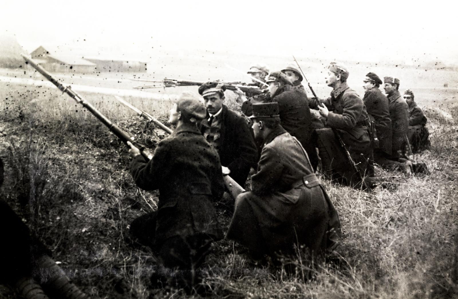 1919, Kieselbach Galéria, katona, puska, Fortepan #296036