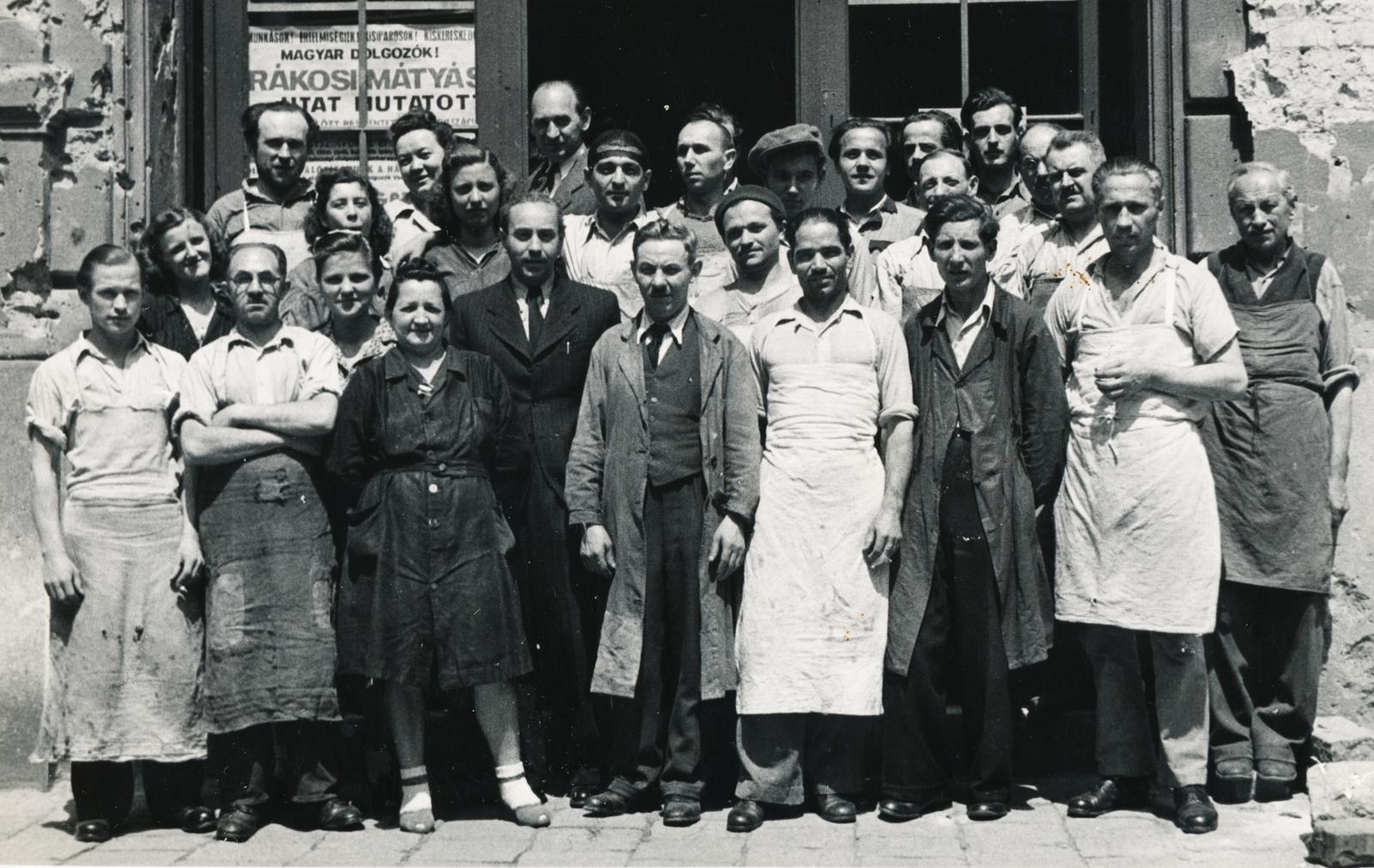 1950, Szegő István, Best of, propaganda, alkalmazott, munkaruha, kötény, csoportkép, Fortepan #296129