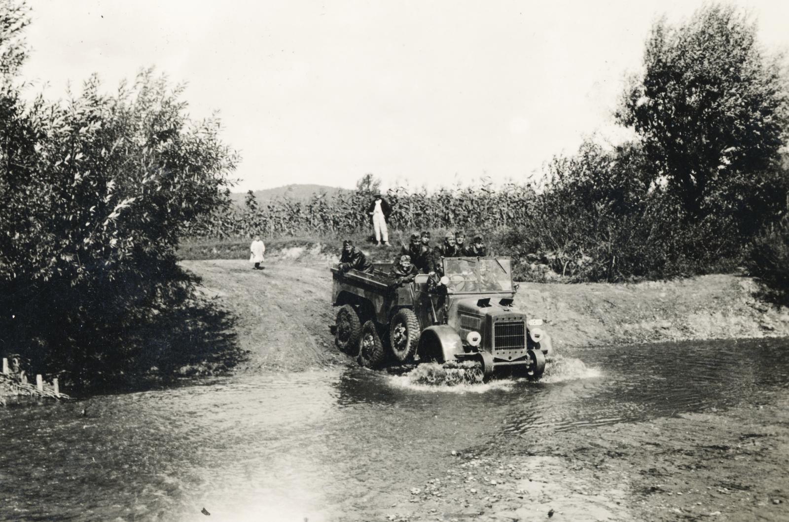 1940, Szegő István, gázló, Rába 38M Botond, katonai jármű, Fortepan #296153