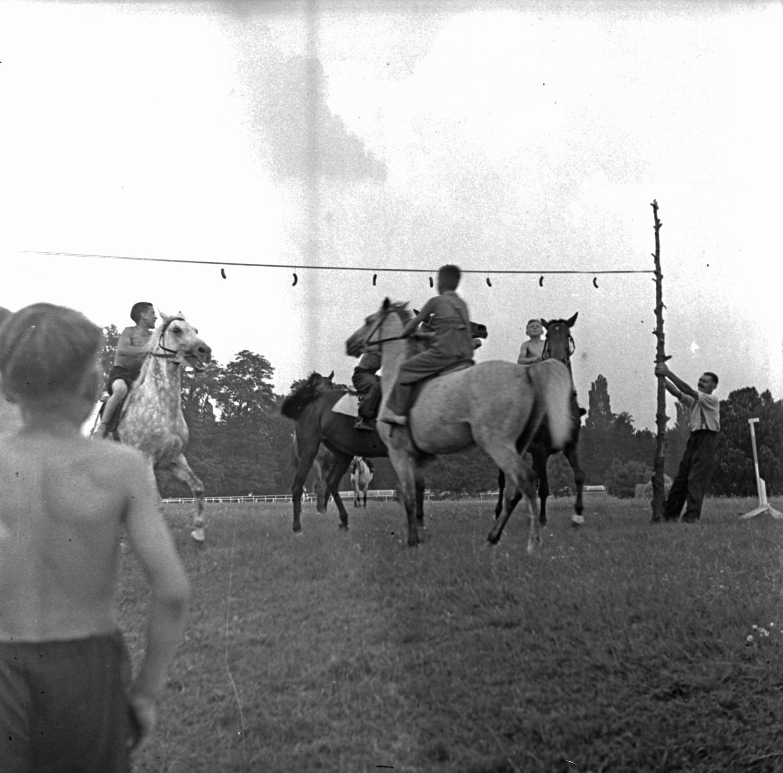 Magyarország, Alag, Dunakeszi, Levente ünnep., 1938, Kölcsey Ferenc Dunakeszi Városi Könyvtár / Petanovits fényképek, levente, Fortepan #29673