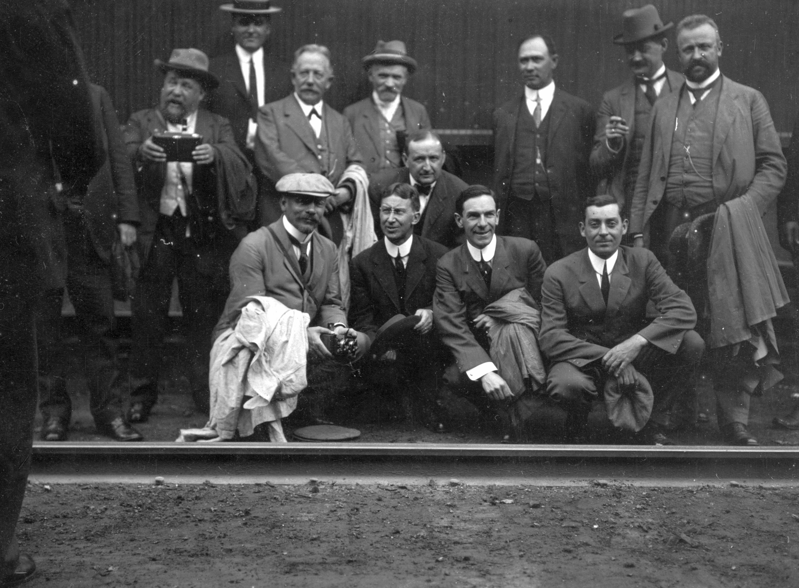 Amerikai Egyesült Államok, középen Cholnoky Jenő földrajztudós társas tanulmányi utazáson., 1912, Cholnoky Tamás, híres ember, csoportkép, Fortepan #29769