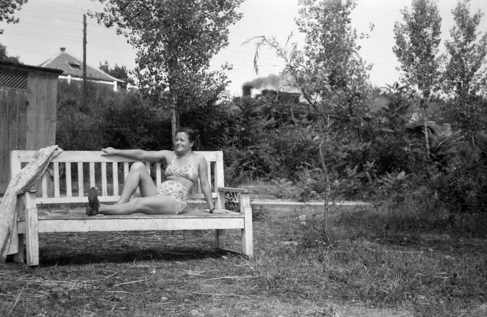 1959, Németh Tamás, bathing suit, steam locomotive, garden, bench, lady, sandal, stretched legs, Fortepan #29913