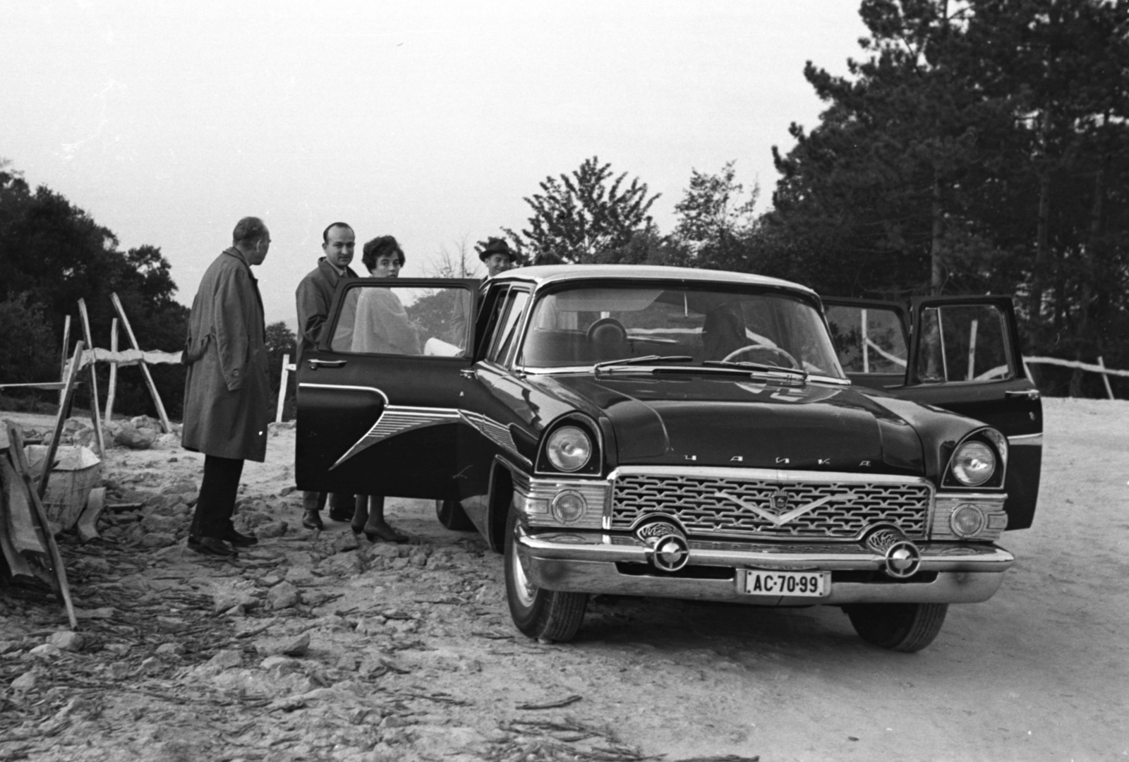 GAZ-13 Csajka személygépkocsi., 1963, Fortepan, Soviet brand, GAZ-brand, automobile, number plate, GAZ 13 Chaika, Fortepan #29939