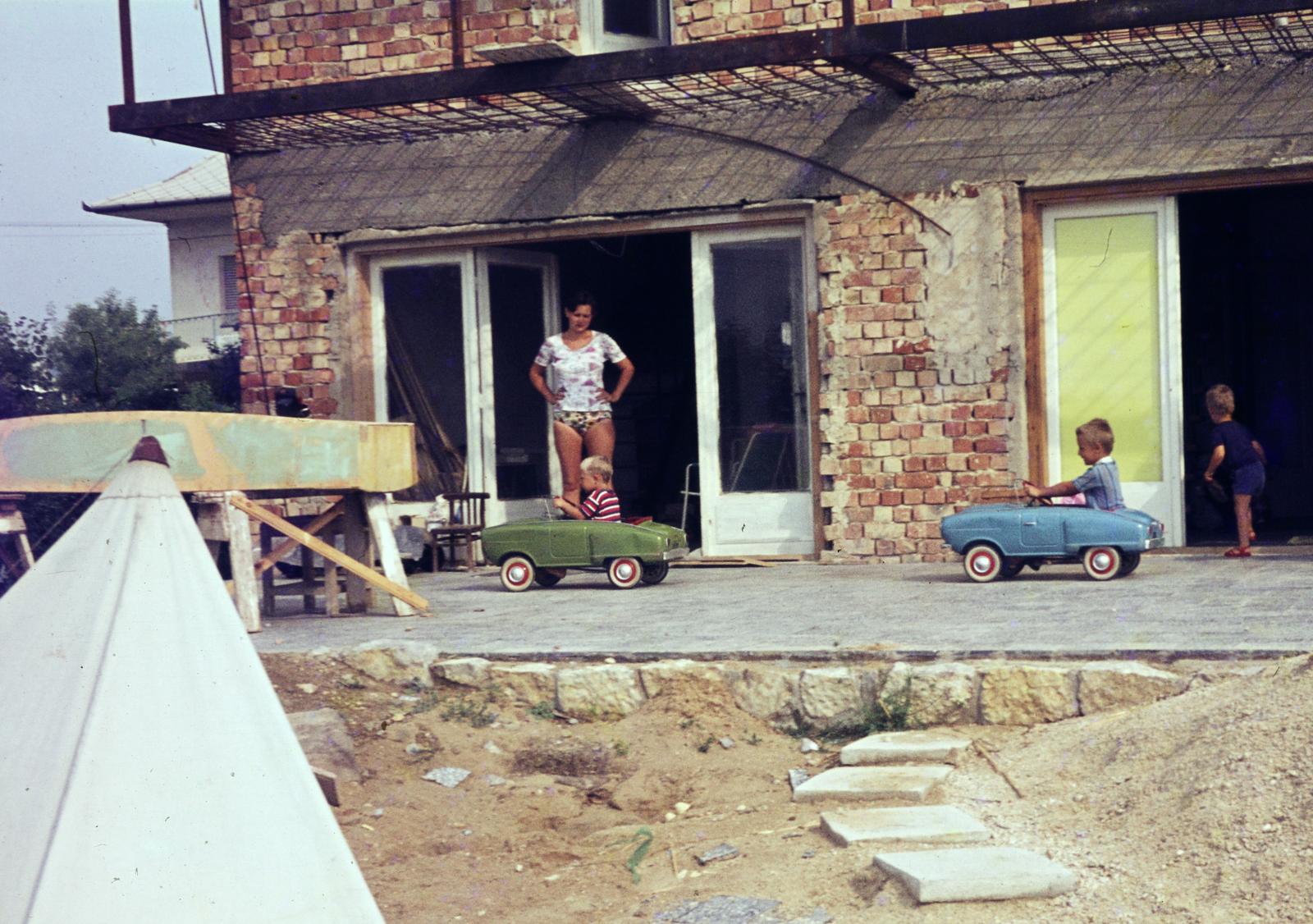 1974, Gépész, Best of, colorful, mother, boys, model car, pedal car, Fortepan #300045
