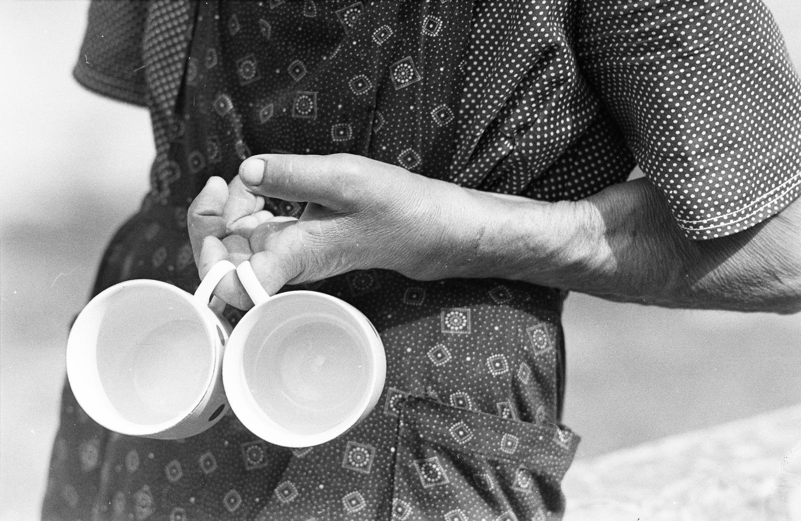 1975, Illés Zoltán, bögre, otthonka, Fortepan #300174